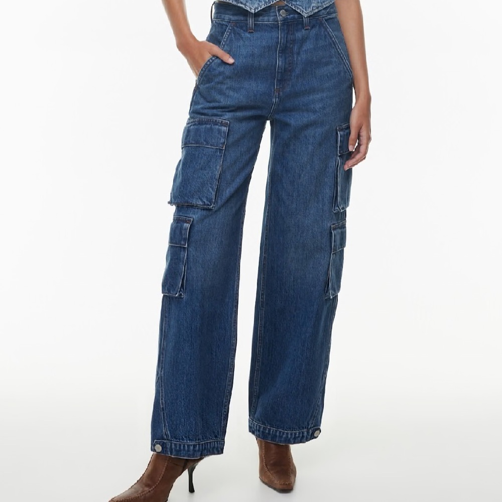 Aritzia  Forum The '90s Millie Hi-Rise Cargo Jean 27